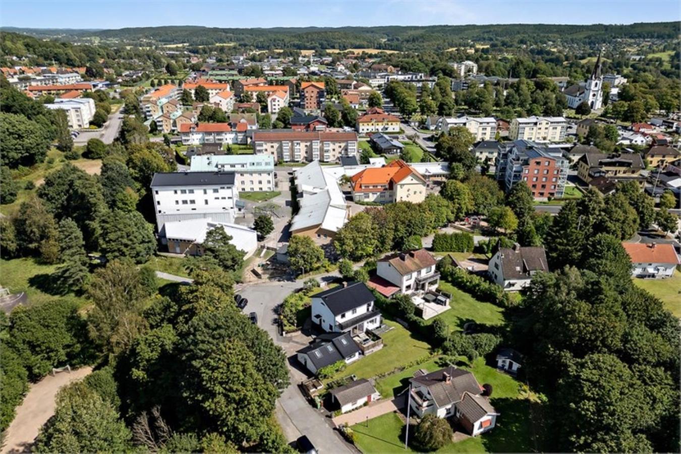 Kinna Central Town Villa Exteriör bild