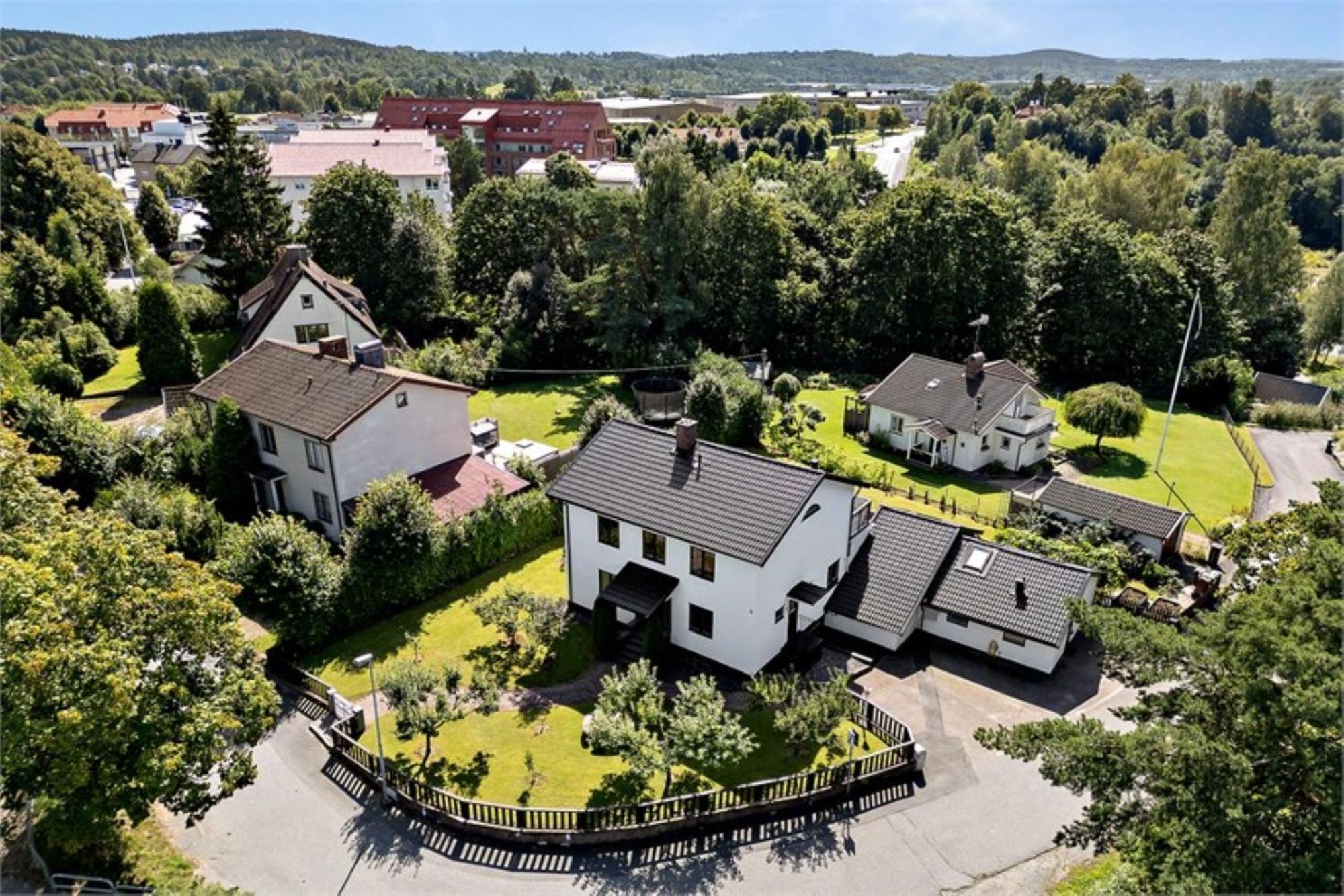 Kinna Central Town Villa Exteriör bild